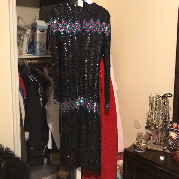 Black, teal pink sequin dress in size 8 - Picture 6 of 6